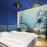 Leonardo Boutique Center 4* 마스트리흐트