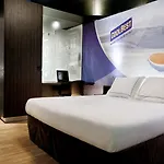 호텔 Leonardo Boutique Center 4*