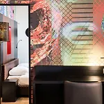 Leonardo Boutique Center 호텔