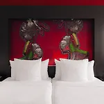 Leonardo Boutique Center 4* 마스트리흐트