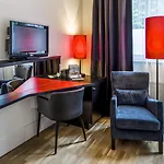 Leonardo Boutique Center 4* Maastricht