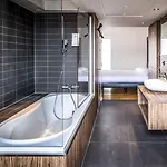 Szálloda Leonardo Boutique Center