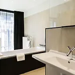 Szálloda Leonardo Boutique Center 4*