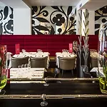 Leonardo Boutique Center Szálloda 4*