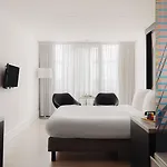 Szálloda Leonardo Boutique Center 4*