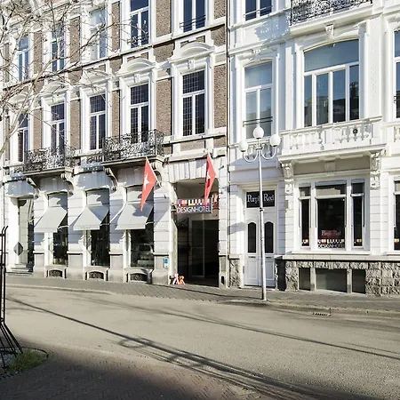 Leonardo Boutique Center Hotel 4*