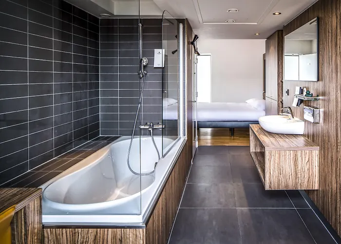 Hotel Leonardo Boutique Center Former Designhotel