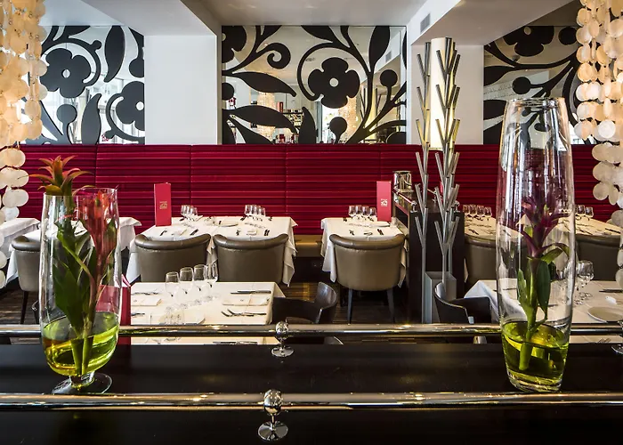 Leonardo Boutique Center Hotel 4*