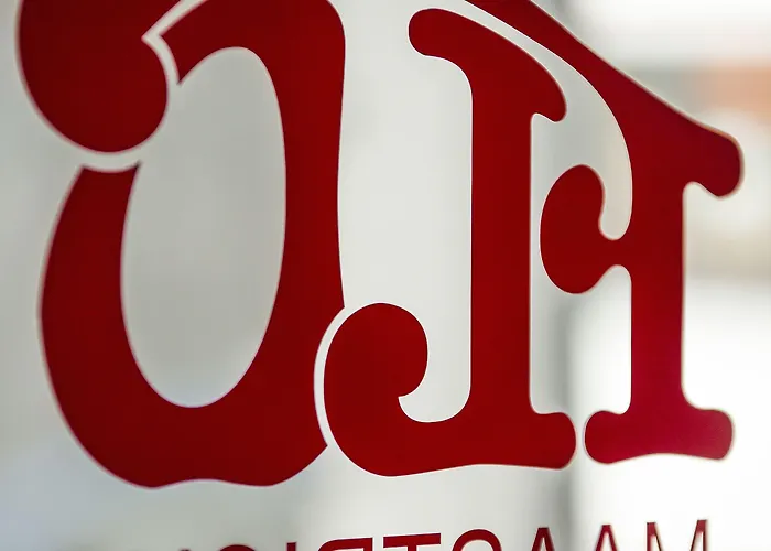 Leonardo Boutique Center Отель Маастрихт