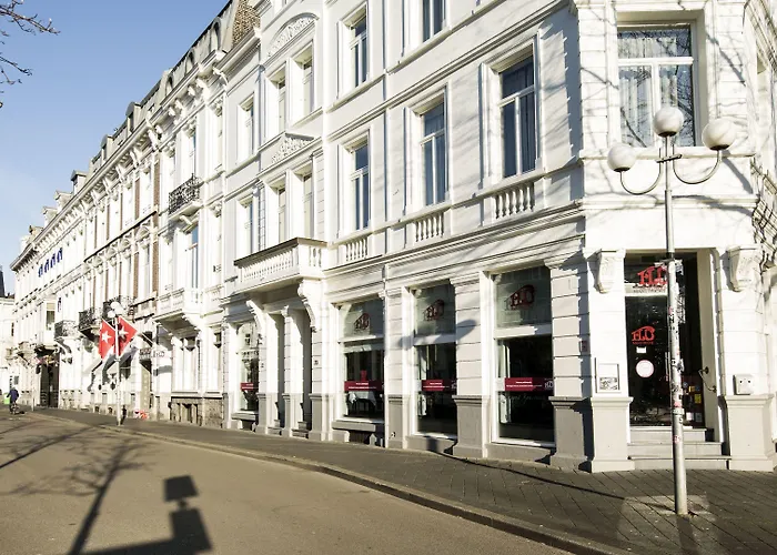 Leonardo Boutique Center 4* Маастрихт