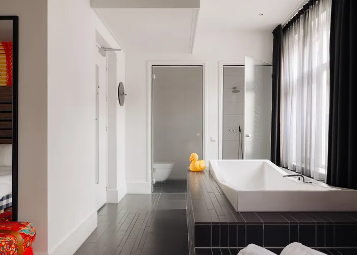 Leonardo Boutique Center Former Designhotel 4* Maastricht