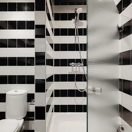 Ξενοδοχείο Leonardo Boutique Center 4*